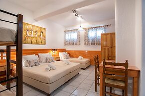 Kontaratos Studios & Apartments