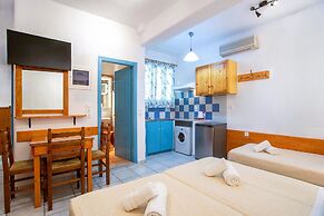 Kontaratos Studios & Apartments