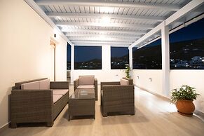 Kontaratos Studios & Apartments