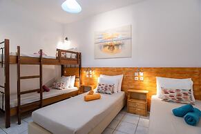 Kontaratos Studios & Apartments