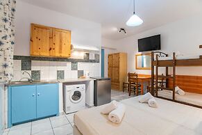 Kontaratos Studios & Apartments