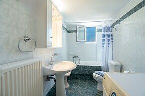 Kontaratos Studios & Apartments