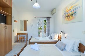 Kontaratos Studios & Apartments