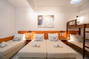 Kontaratos Studios & Apartments