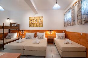 Kontaratos Studios & Apartments