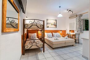 Kontaratos Studios & Apartments