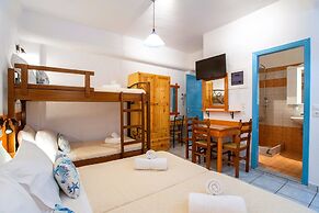 Kontaratos Studios & Apartments