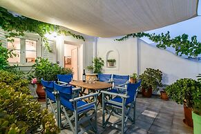 Kontaratos Studios & Apartments