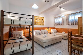 Kontaratos Studios & Apartments