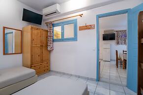 Kontaratos Studios & Apartments