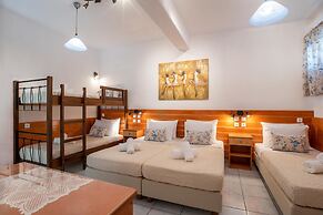 Kontaratos Studios & Apartments