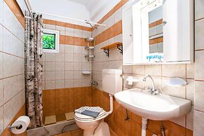 Kontaratos Studios & Apartments