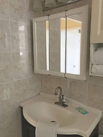 Holiday Isle Yacht Club