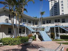 Holiday Isle Yacht Club