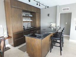 Holiday Isle Yacht Club