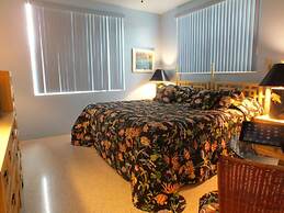 Holiday Isle Yacht Club