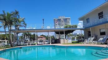 Holiday Isle Yacht Club