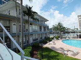 Holiday Isle Yacht Club