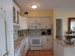 Holiday Isle Yacht Club