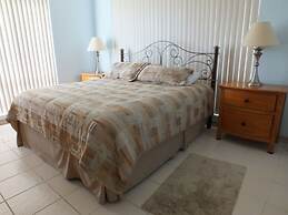 Holiday Isle Yacht Club