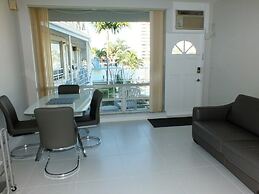 Holiday Isle Yacht Club