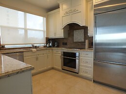 Holiday Isle Yacht Club