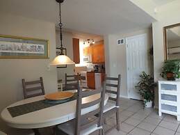 Holiday Isle Yacht Club