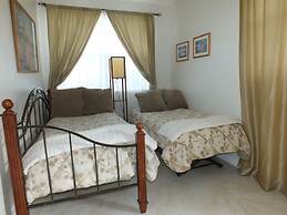 Holiday Isle Yacht Club