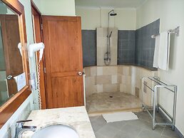 Puri Sari Beach Hotel