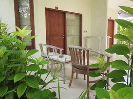 Puri Sari Beach Hotel