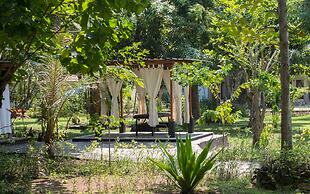 Puri Sari Beach Hotel