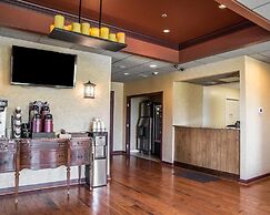 Island Inn & Suites, Ascend Hotel Collection