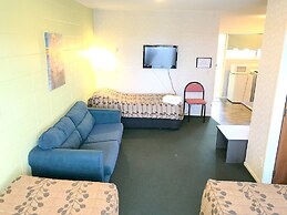 Greenview Motel