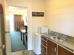 Greenview Motel