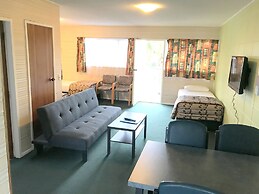 Greenview Motel