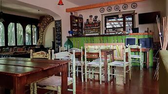 Wiki Hostel & Greenvillage