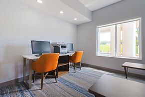 Holiday Inn Express Newington - Hartford, an IHG Hotel