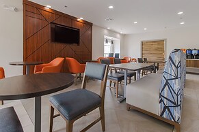 Holiday Inn Express Hartford – Newington, By IHG