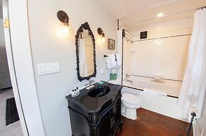 The Aerie Bed and Breakfast