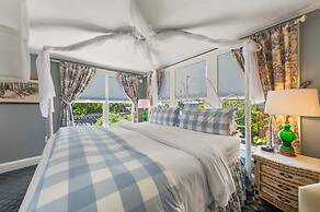 The Aerie Bed and Breakfast