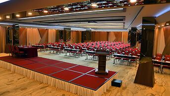 Crowne Plaza Istanbul - Harbiye by IHG