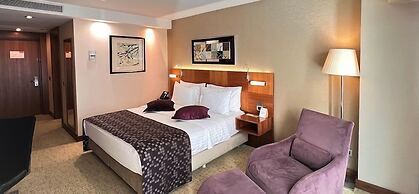 Crowne Plaza Istanbul - Harbiye by IHG
