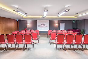 Crowne Plaza Istanbul - Harbiye by IHG