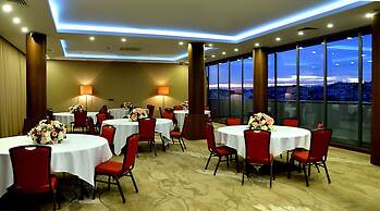 Crowne Plaza Istanbul - Harbiye by IHG