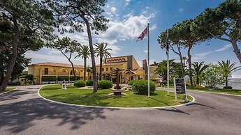 Macdonald Leila Playa Resort