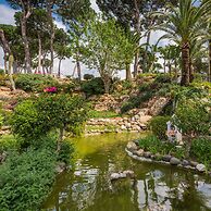 Macdonald Leila Playa Resort