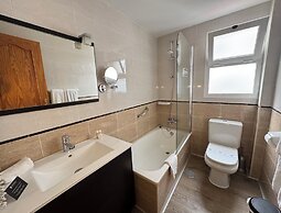 Macdonald Leila Playa Resort