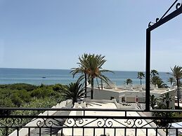 Macdonald Leila Playa Resort