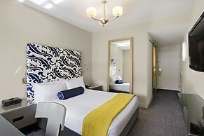 Hotel Breakwater South Beach