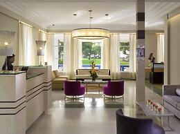 Hotel Breakwater South Beach